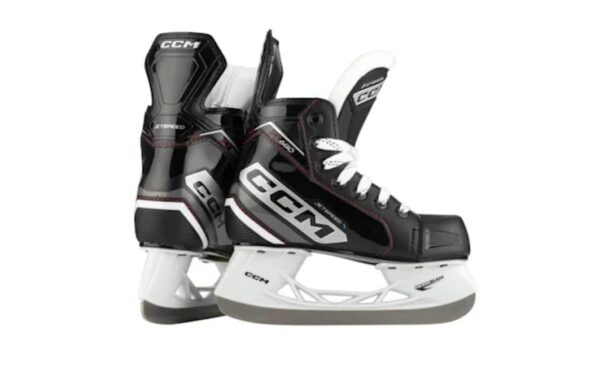 CCM YOUTH ICE HOCKEY SKATES